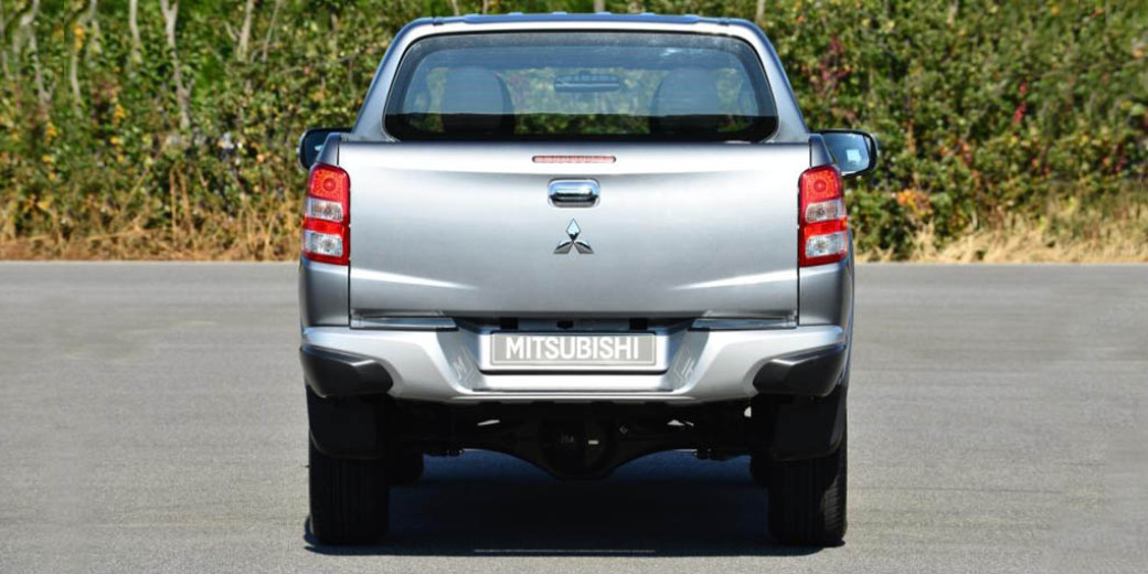 mitsubishi-l200-2015-6_g[1]
