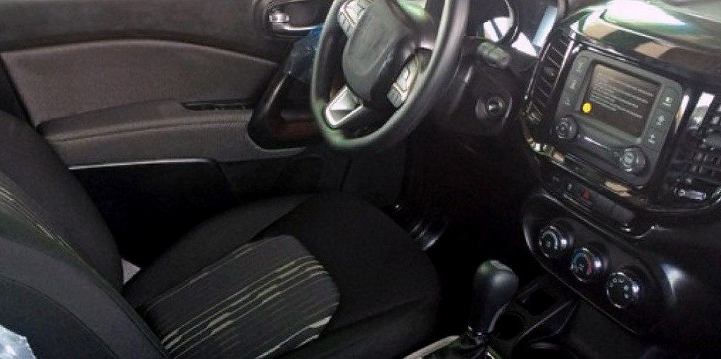 Fiat toro interior