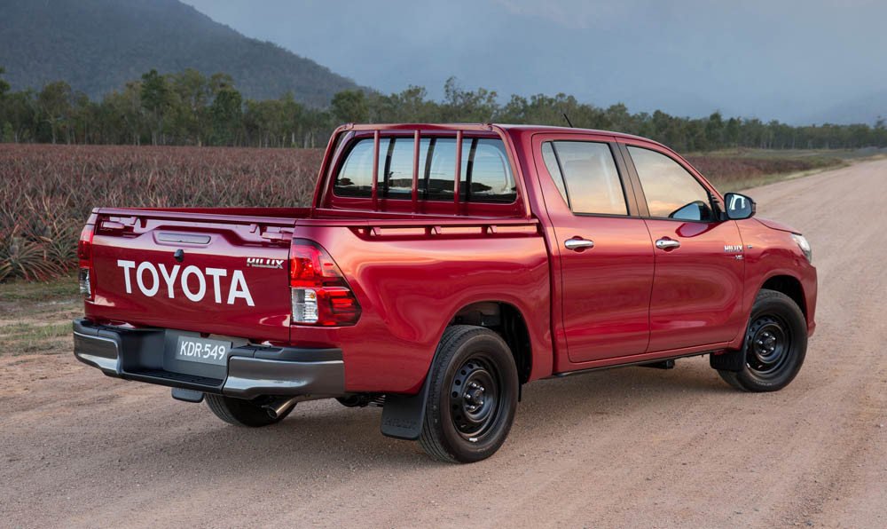2015 Toyota HiLux 4x2 SR double cab V6