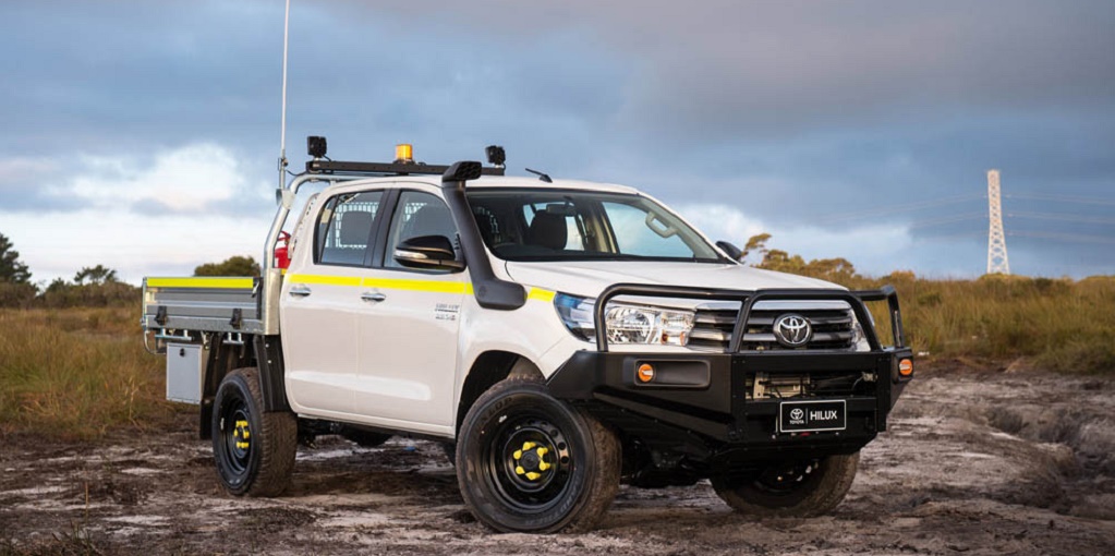 2015 Toyota HiLux 4x4 SR double cab with Genuine industry pack