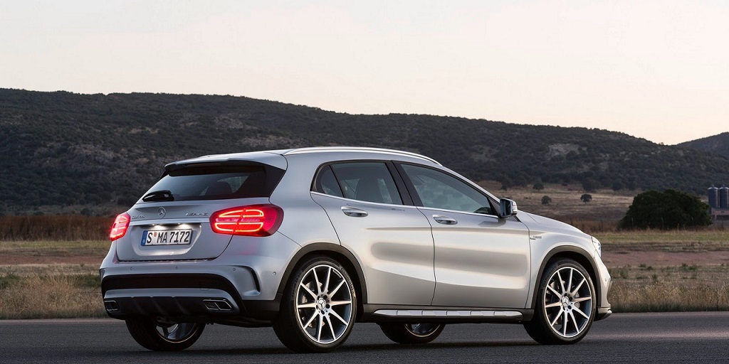 Mercedes Benz Clase GLA atras