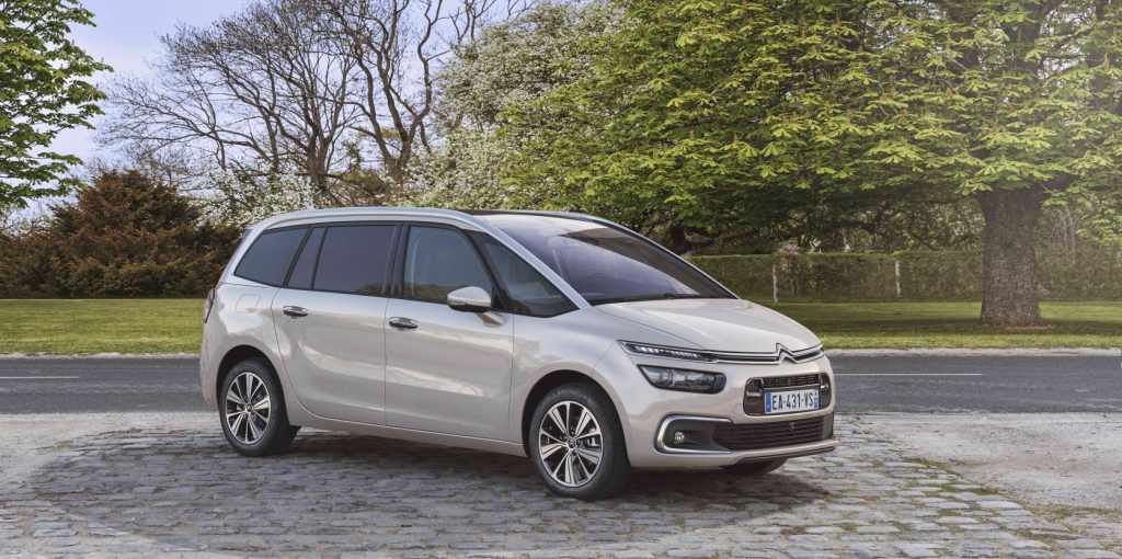 Citroën Grand C4 Picasso 2017, con capacidad para 7 pasajeros
