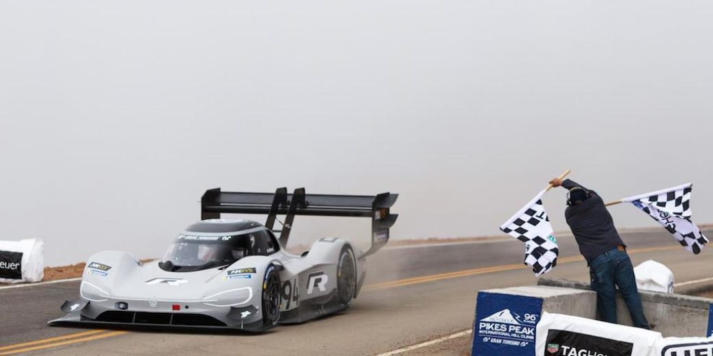 record-sin-precedentes-volkswagen-hace-historia-con-el-i-d-r-pikes-peak