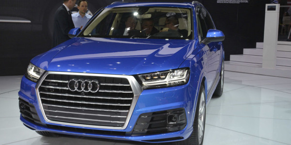 Audi_Q7 b