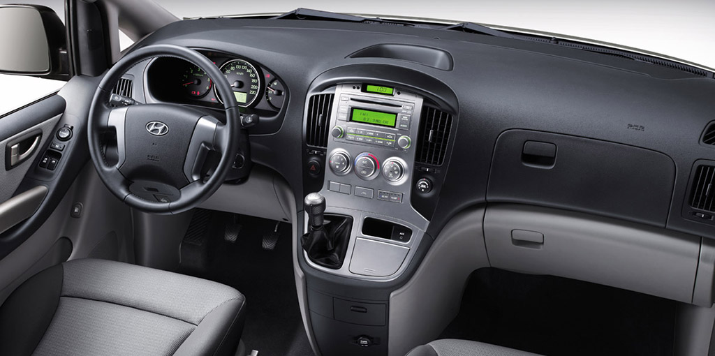 Hyundai H1  interior