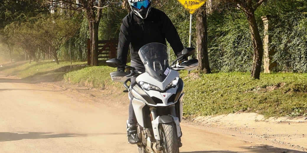 Ducati 1200 Multiestrada en tierra