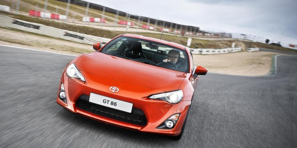 Toyota gt86 andando