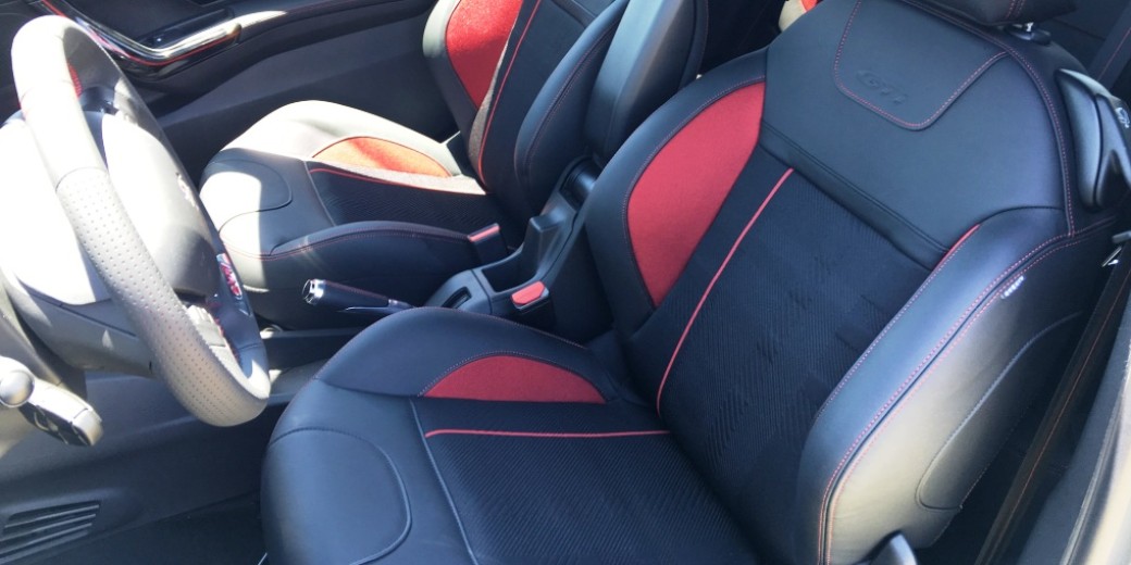 peugeot 208 gti interior