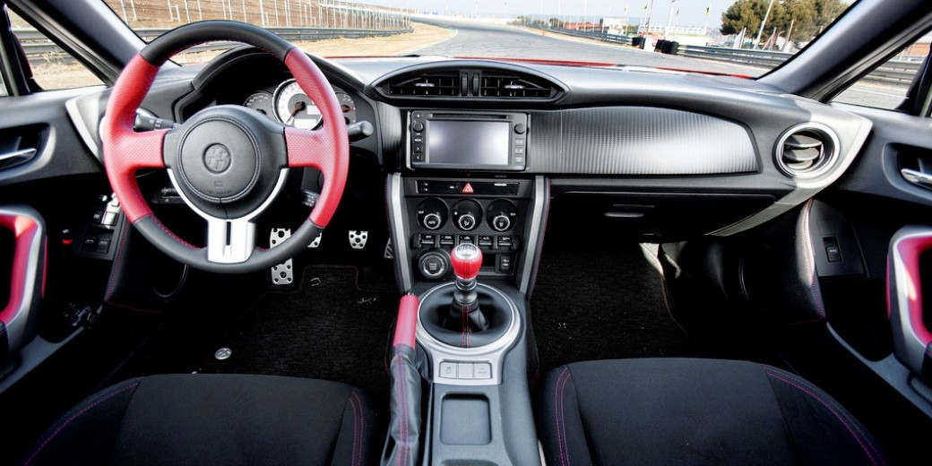 toyota gt86 interior