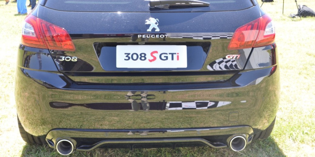 Peugeot 308 gti atras