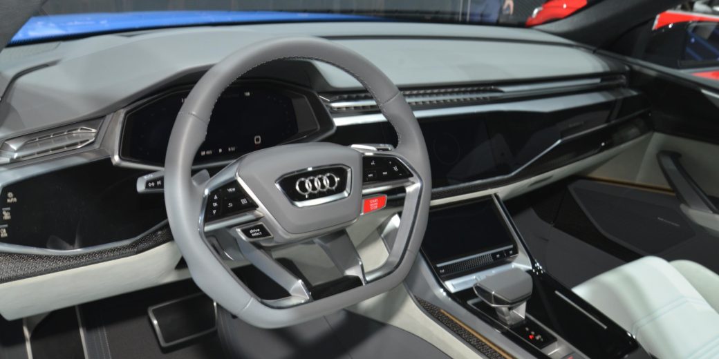 Audi Qr8 interio