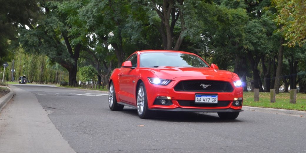 Ford Mustang dinamica 1