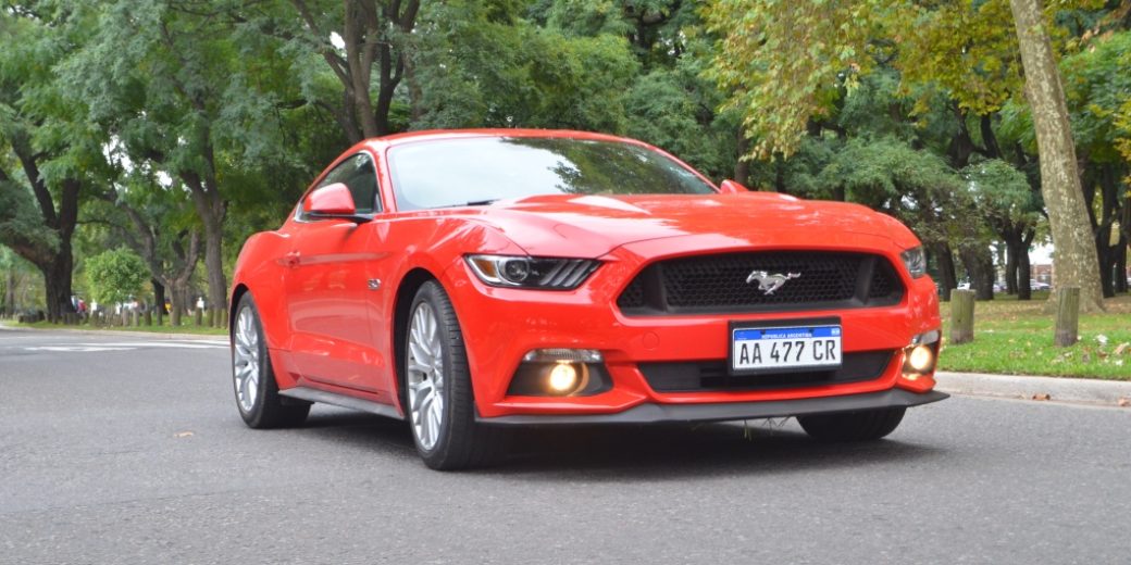 Ford Mustang dinamica