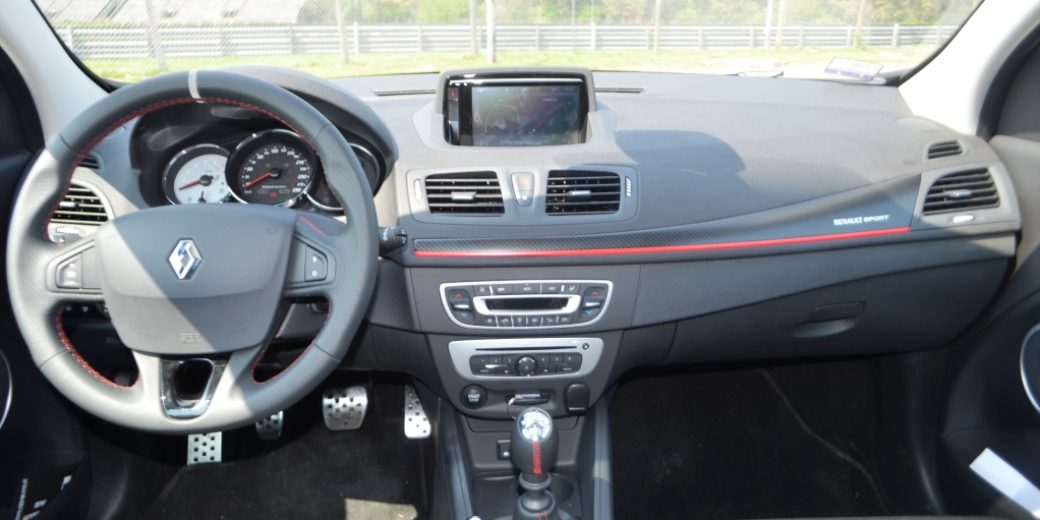 REnault Megane III RS interior
