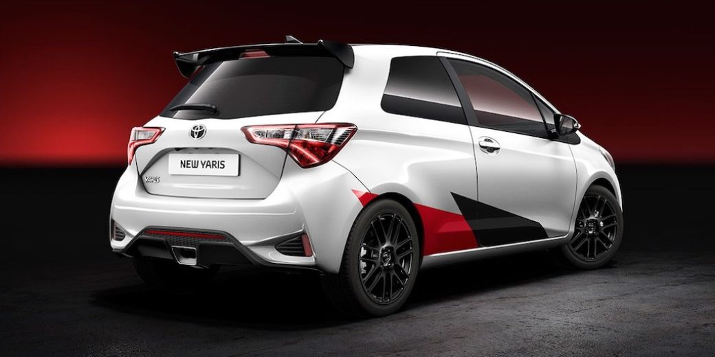 Toyota yaris comun atras